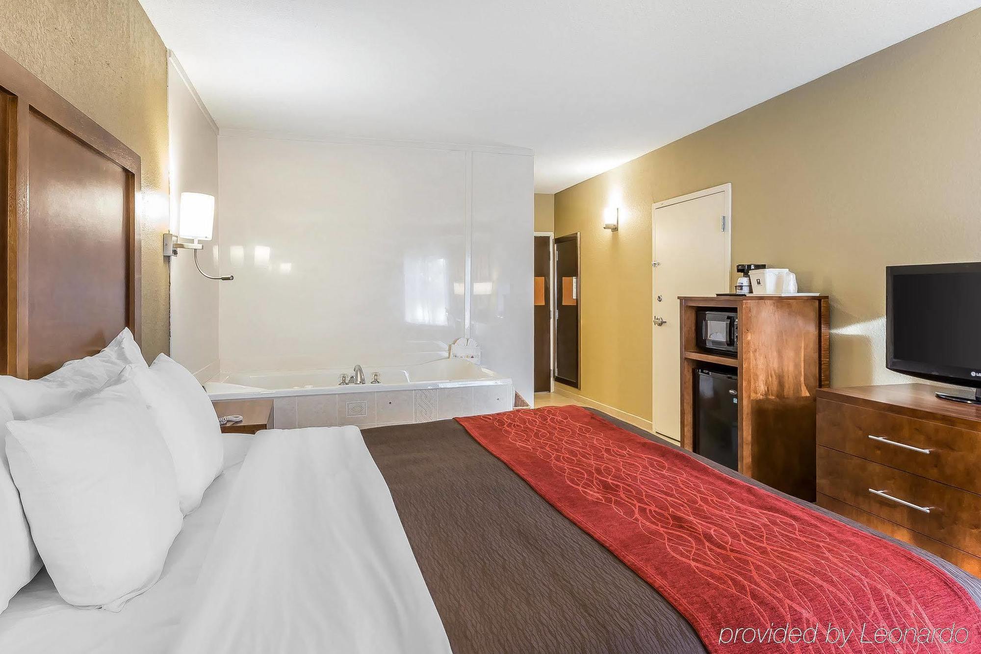 Comfort Inn & Suites Dalton Buitenkant foto